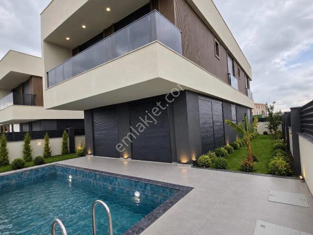 İskanı Alınmış Müstakil Villa