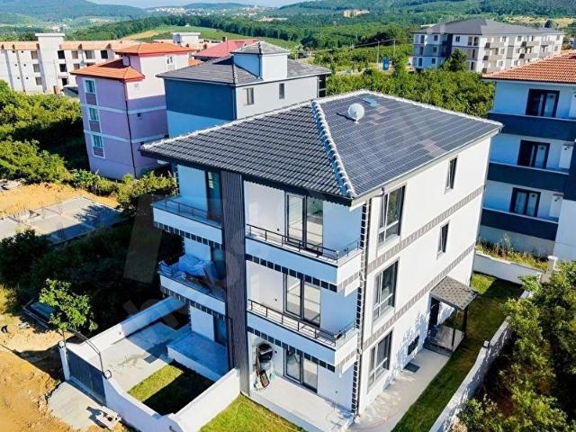 İskan alındıTakas olur Satılık Villa Tripleks