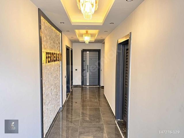 İSKANI ALINMIŞ OTURUMA HAZIR Z+3 KATLI LÜKS DAİRE