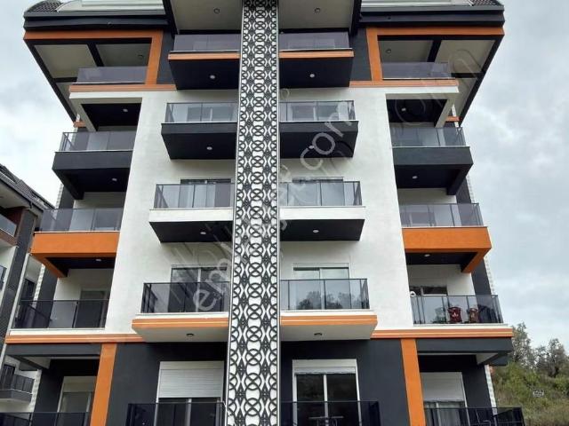 İskanlı Deniz Manzaralı Dubleks 3+1 Full Yapılı Daire