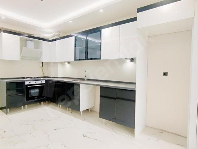 İSKANLI 3 ADET 140m2, ÖZEL GARAJLI,EBEVEYNLİ SIFIR 3+1 LÜX DAİRE