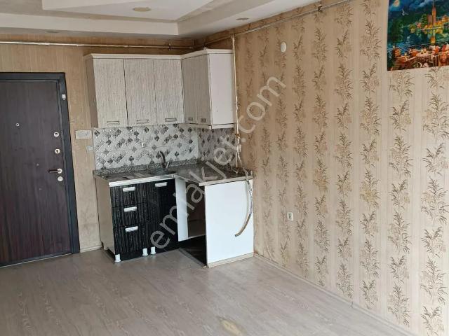İskele Cad. Polis Evi Civarında Satılık 1+1 Daire