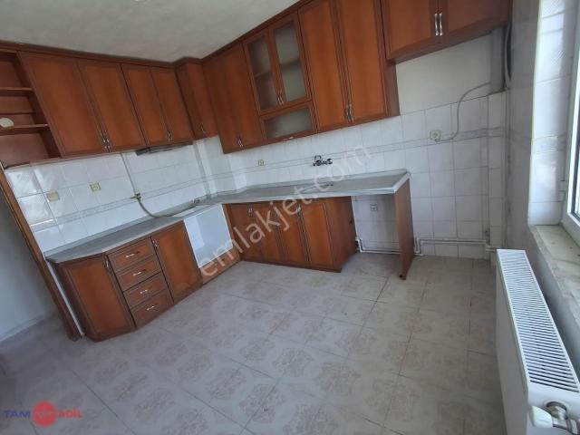İslamsaray Mahallesi Askerlik Şubesi Karşısı Kiralık Daire