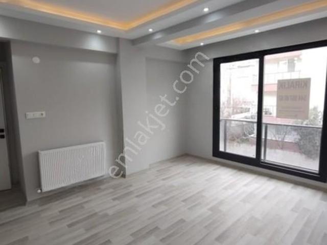 İslamsaray Mahallesinde 2+1 Kapalı Mutfak Dairemiz Kiralıktır