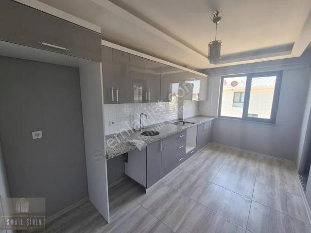İsmail Şirinden Gemlik Umurbey'de Bakımlı Yeni 150m2 3+1 Dublex Kiralık Daire