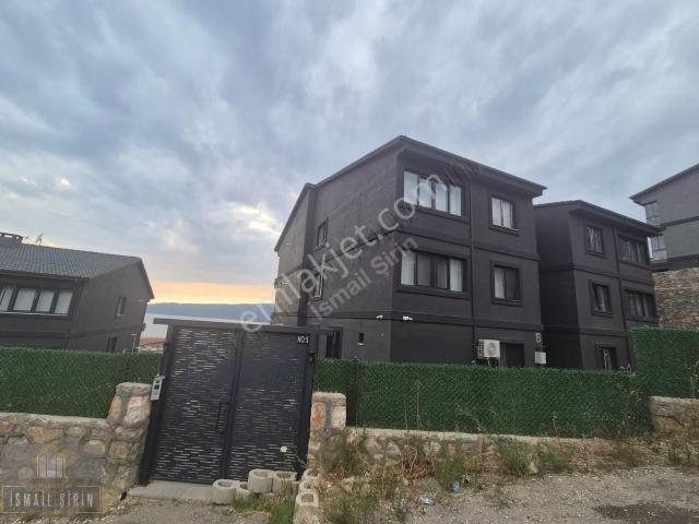 İsmail Şirinden Manastırda Deniz Manzaralı Yeni 3+1 Daire