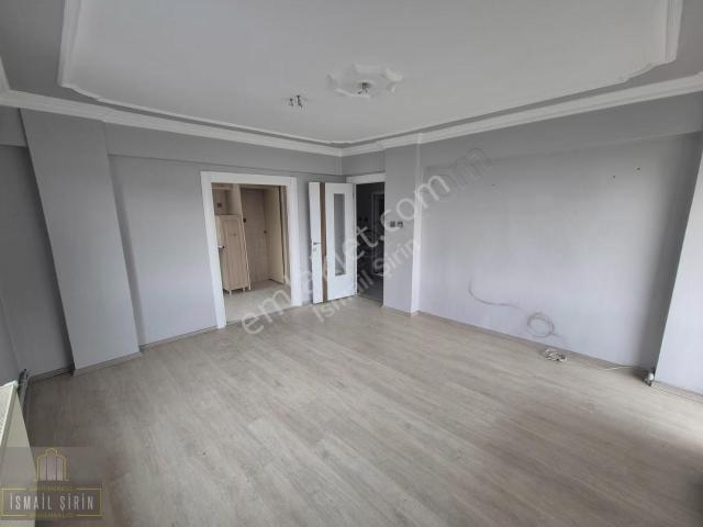 İsmail Şirinden Yunus Emre Parkı Karşısı Cadde Üzeri 3+1 Daire