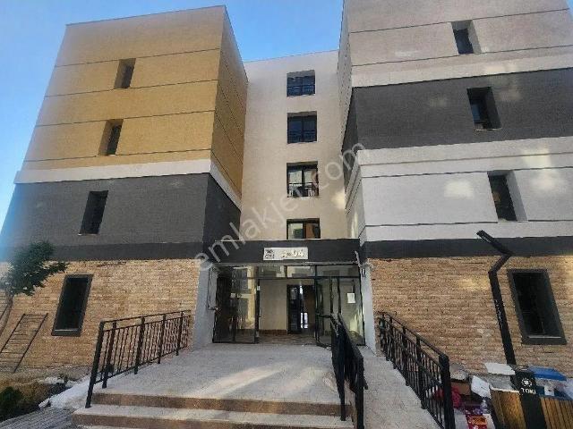 İsmet İnönü Mahallesi Toki Konutlarında 3+1 Sıfır Kiralık Diare
