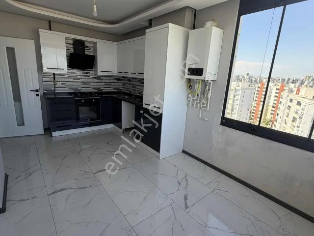 İsmetpaşa Mahallesinde Site İçerisinde 2+1 Satılık Daire
