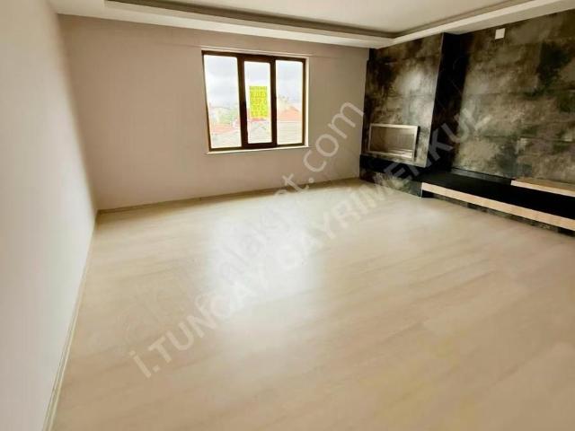 İtuncay Dan Satılık 4+1 İki Garajlı Lüks Daire