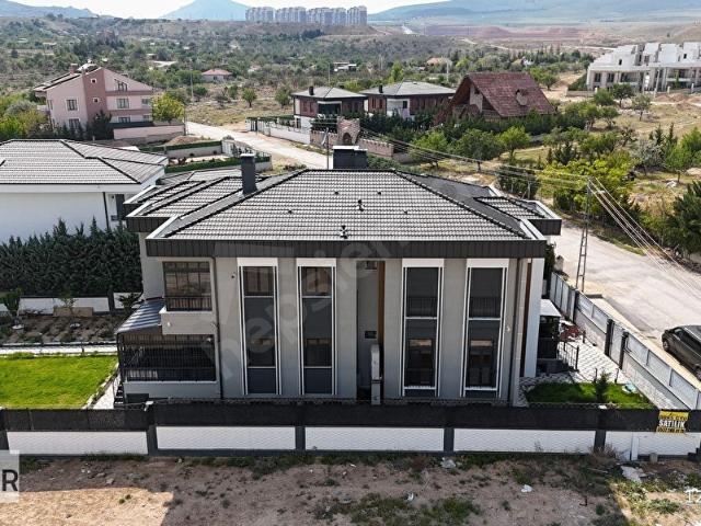 İŞYAPAR'DAN BABA&OĞUL OTURACAK ŞEKİLDE ÖZEL YAPIM, MASRAFSIZ VE ULTRA LÜKS 6+2 MUSTAKİL VİLLA
