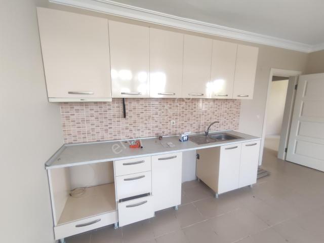 İş Yerine Veya Konut Olarak Kullanmayamüsait Ayçadan Kiralık 2+1