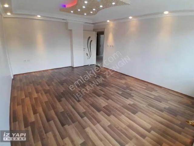İz Yapı İnş.haseki Hastanesi Yürüyüş Yolunda Kiralık Daire