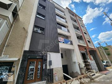 İZBAN YAKINI MERKEZİ KONUMDA SATILIK 2+1 DAİRE