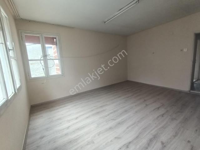 İz'den Kanal Üzeri Müstakil Kiralık
