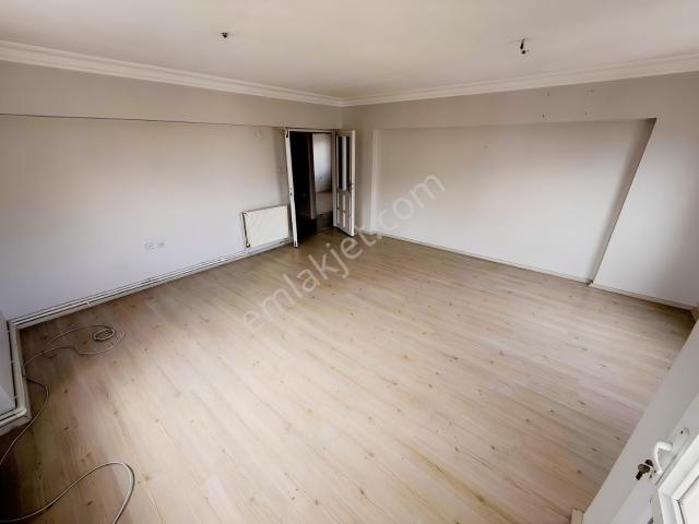 İz'den Özal'a Yürüme Mesafesinde 2+1 Full Yapılı Daire