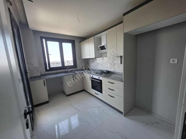 İzden Mithatpaşada Sıfır 2+1 Kapalı Mutfak Full Extralı Daire