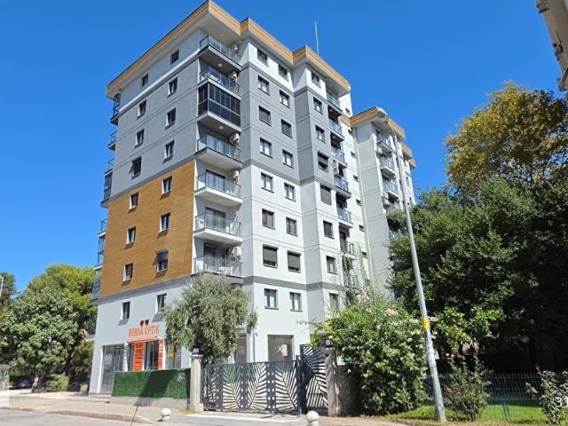 İzka Royal Bayraklı 'da 0 Eşyalı Kiralık 1+1 Daire