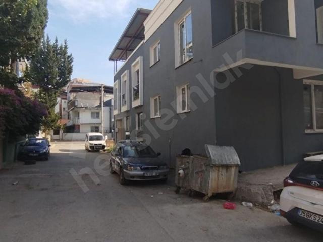 İZMİR BUCA YILDIZ 65 MK SIFIR GENİŞ 1. KAT 1+1 MERKEZİ KONUM