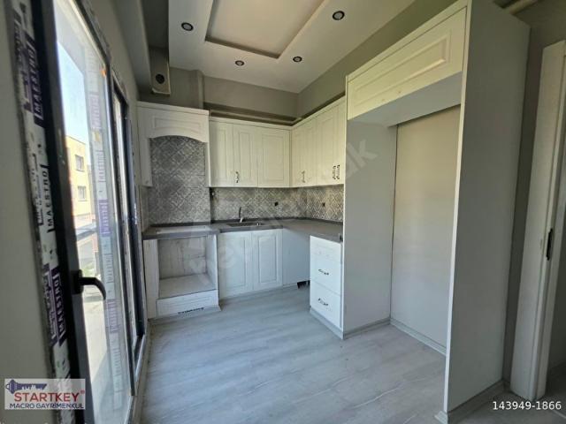 İZMİR BAYRAKLI 2+1 K. MUTFAK 2CEPHELİ DUBLEKS SATILIK DAİRE