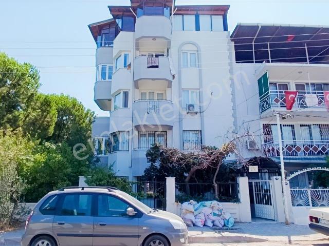 İzmir Bornova Atatürk Mahallesi Bahçe Katı 2+1 Kiralık Daire