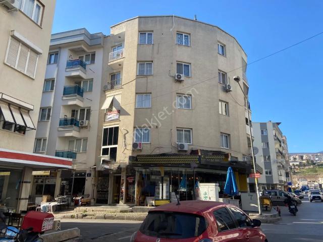 İzmir Bornova Ergene’de Kapalı Pazar Yeri Yanında Satılık 3+1 Daire