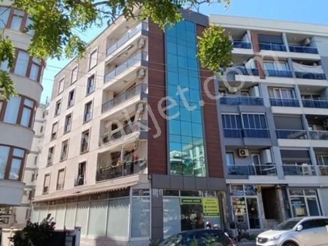 İzmir Bornova Erzene Mah. Lüx Ve Büyük 3+1 Satılık Daire