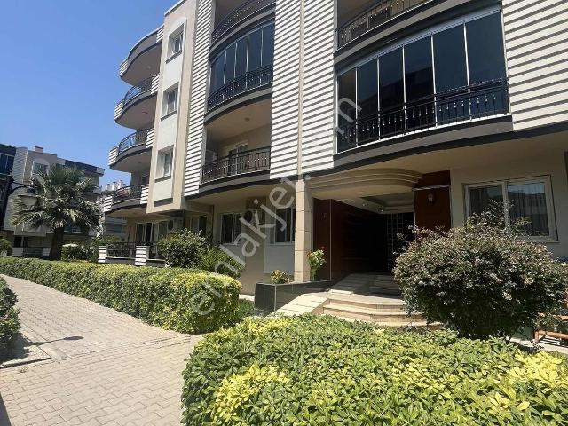 İzmir Bornova Evka 3 Haskar Sitesinde Satılık Geniş 3+1 Daire