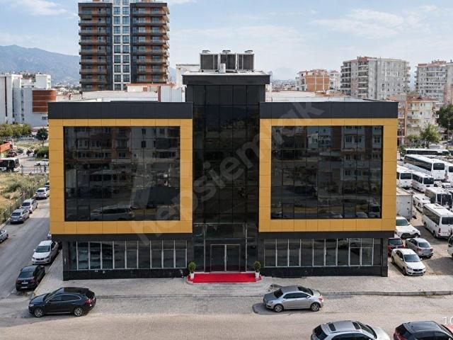 İzmir Bornovada Merkezi Konumda 36 Odalı Satılık Şehir Oteli
