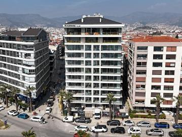 İzmir Bostanlı Yalı Trademark Yıllar Ap Satılık 2+1 100 m Daire