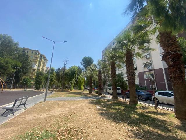 İzmir Bayraklı Çamkıranda Satılık 3+1 Daire
