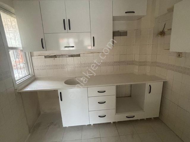 İzmir Bayraklı Emek Mah.2+1 Kiralık Daire