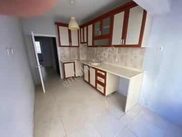 İzmir Balçova Onur Mah 2+1 Merkezi Yerde Avm Metro Hastaneye Yakın Jeotermalli Ara Kat Kiralık Daire