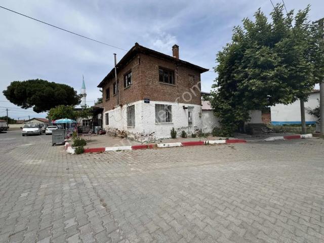 İzmir Bergama Ayasköy Kasabasında 2 Katlı Bahçeli Müstakil Ev