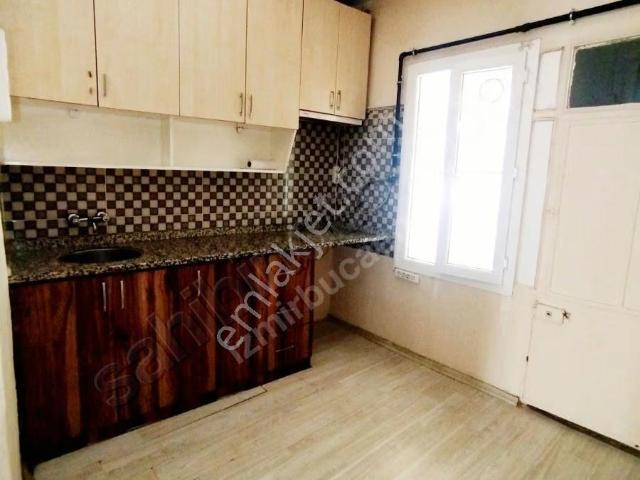 İzmir Buca Yıldız 2+1 Eşyasız 95 Mk D Gazlı Yüksek Giriş Kiralık