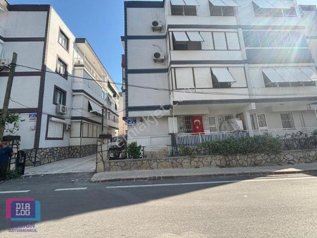 İzmir Buca Kozağaç Mahallesinde Satılık 2+1 Net 90 M2 Daire