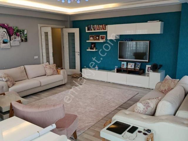 İzmir Gaziemir'de Satılık 3+1 Daire