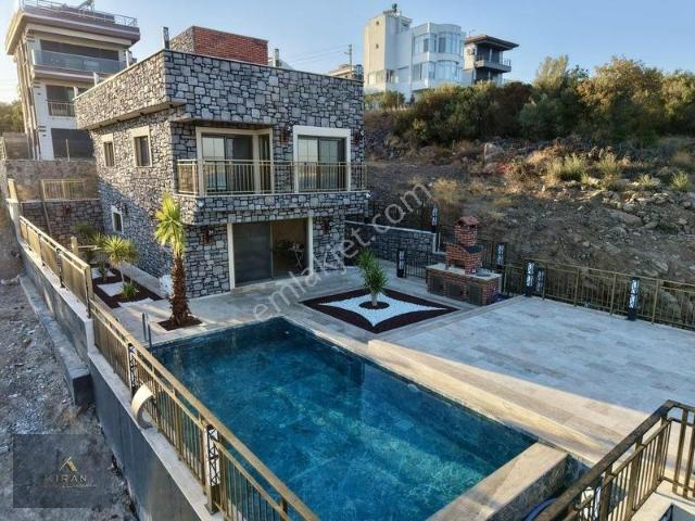 İzmir Dikili Çandarlı Eyko'da Full Deniz Manzaralı Lüks Villa