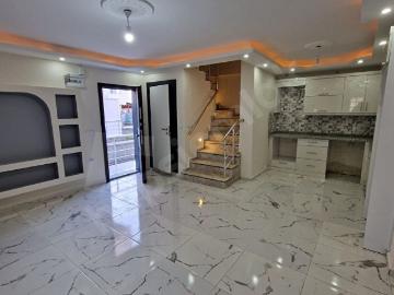 İzmir Dikili cumhuriyette denize yakın satılık müstakil villa