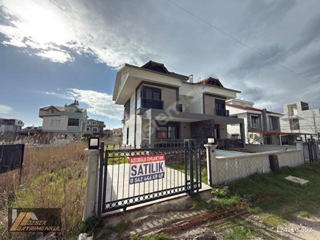 İzmir Dikili Cumhuriyet Mah Satılık Sıfır 4+1 Denize Yakın Villa