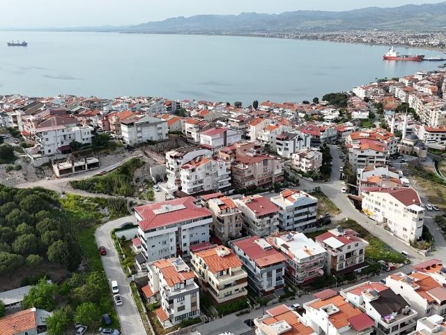 İzmir Dikili Gazipaşa Mahallesinde Satılık 4+1 Dubleks Daire