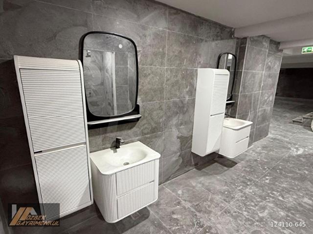 İzmir Dikili İsmetpaşa Havuzlu Otoparklı Satılık 1+1 Daireler