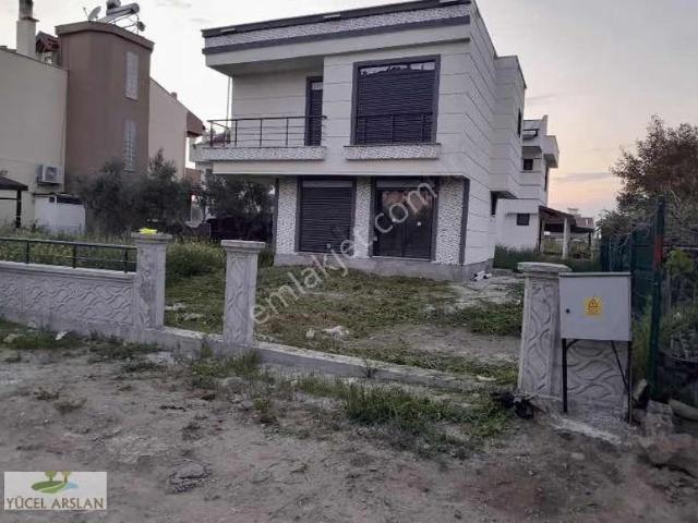 İzmir Dikili Salihler Altında Satılık 3+1 Sıfır Villa