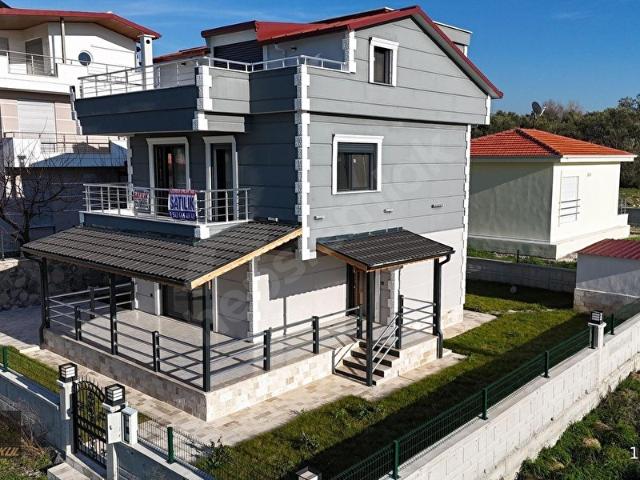 İzmir Dikili Salihler Deniz Manzaralı Satılık Müstakil 4+1 Villa