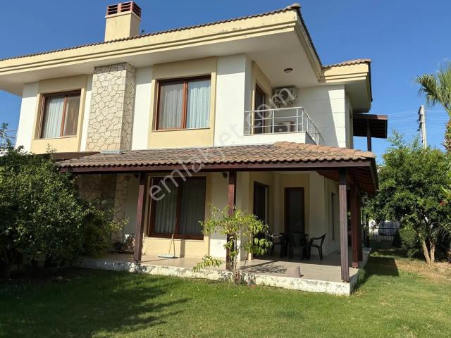 İzmir Çeşme Çiftlik 3+1 Deniz Manzaralı Satılık Villa