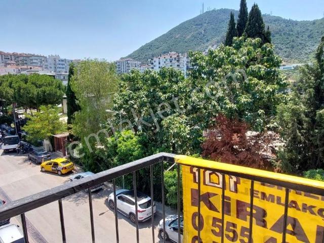 İzmir Ekonomi Üniversitesi Yakını Eşyalı 2+1 Kiralık