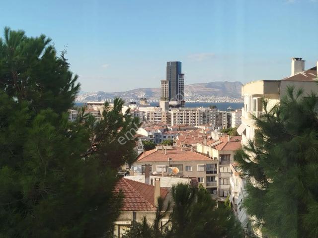 İzmir F.altay 100 Yıl Sitesinde 3+1 Deniz Manzaralı Daire