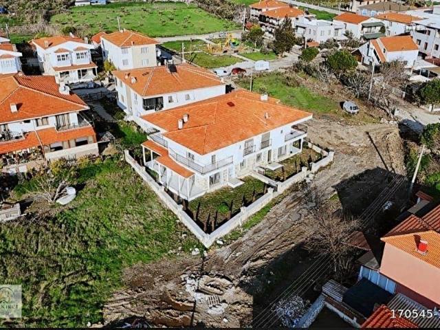 İzmir Foça Bağarası Dubleks Müstakil Bahçeli Villa