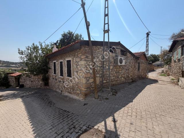 İzmir Foça Ilıpınar Köyünde Satılık 4+2 Dubleks Villa