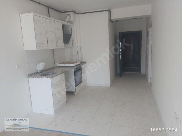 İzmir K.Yaka Tiyatro Sokağında 1+1 Sıfır Asansörlü Kiralık Daire